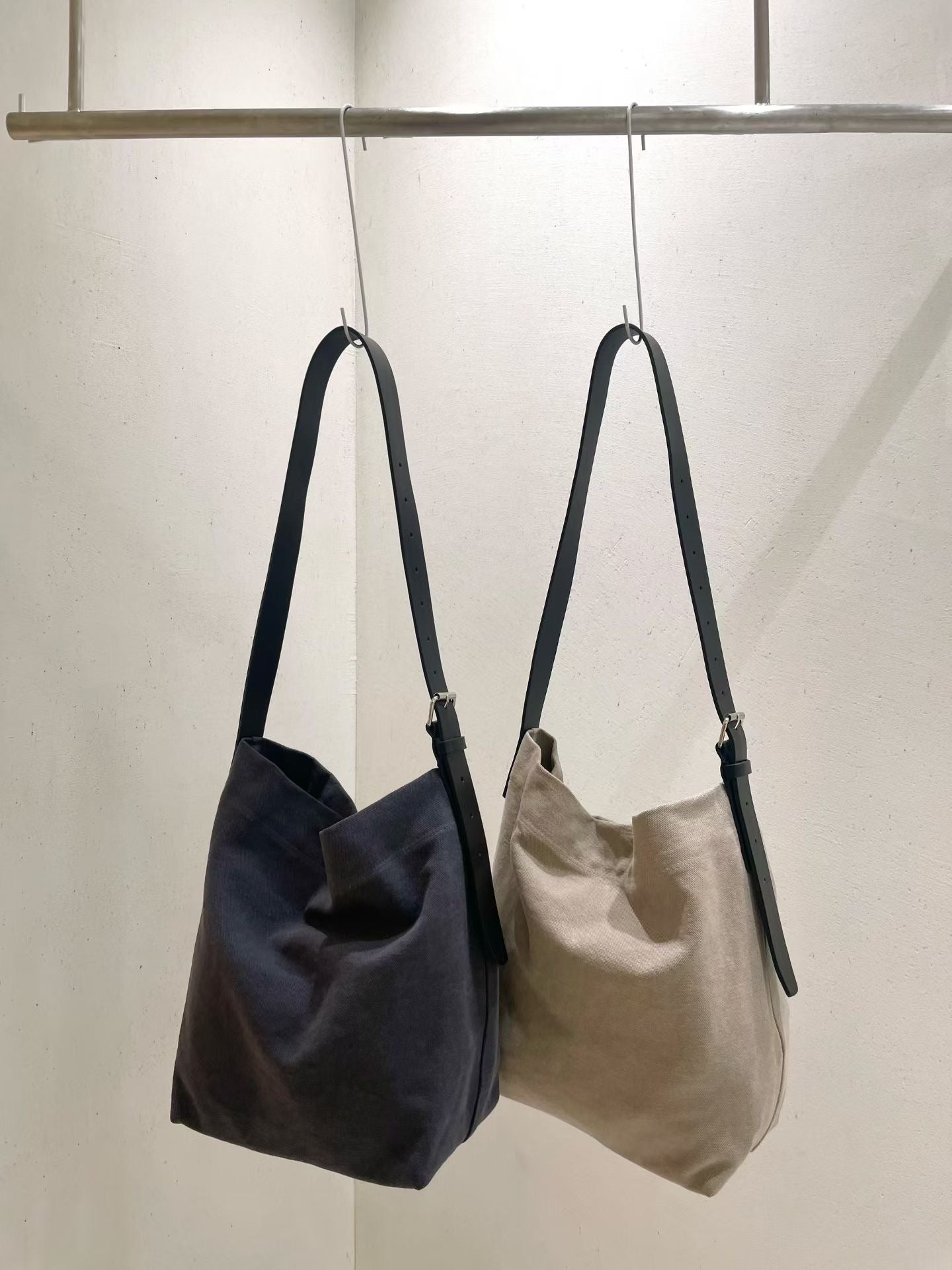 deondo canvas leather belted bag-2col
