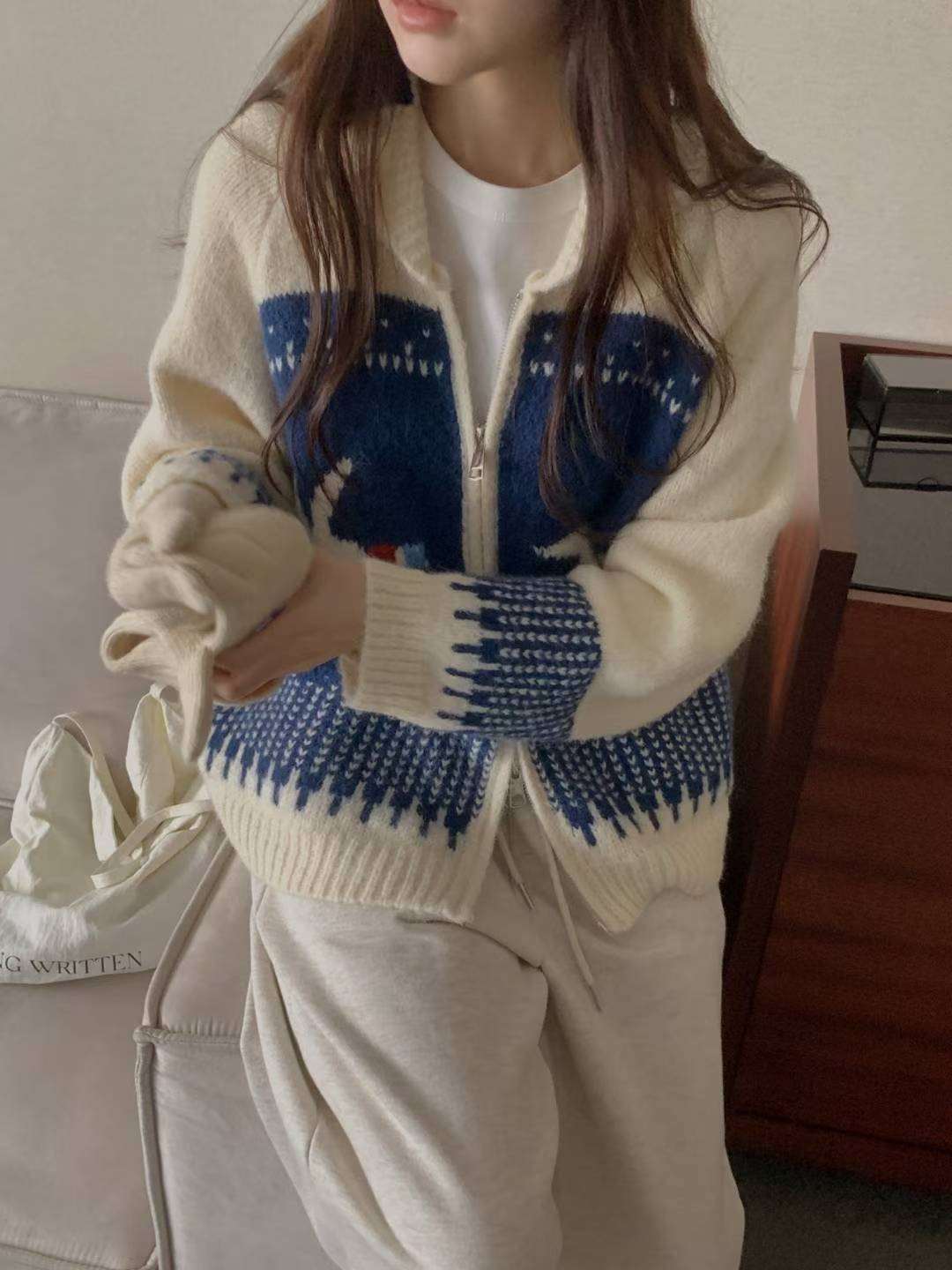 Kowechan cardigan
