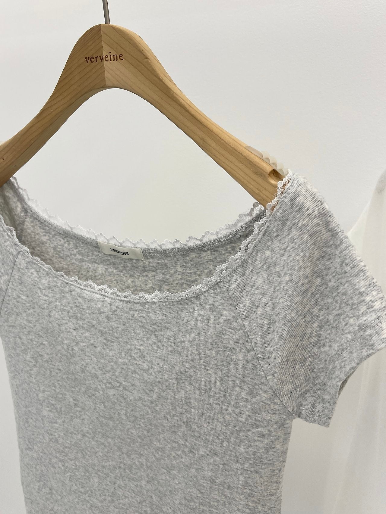 Serin boatneck lace T-3col