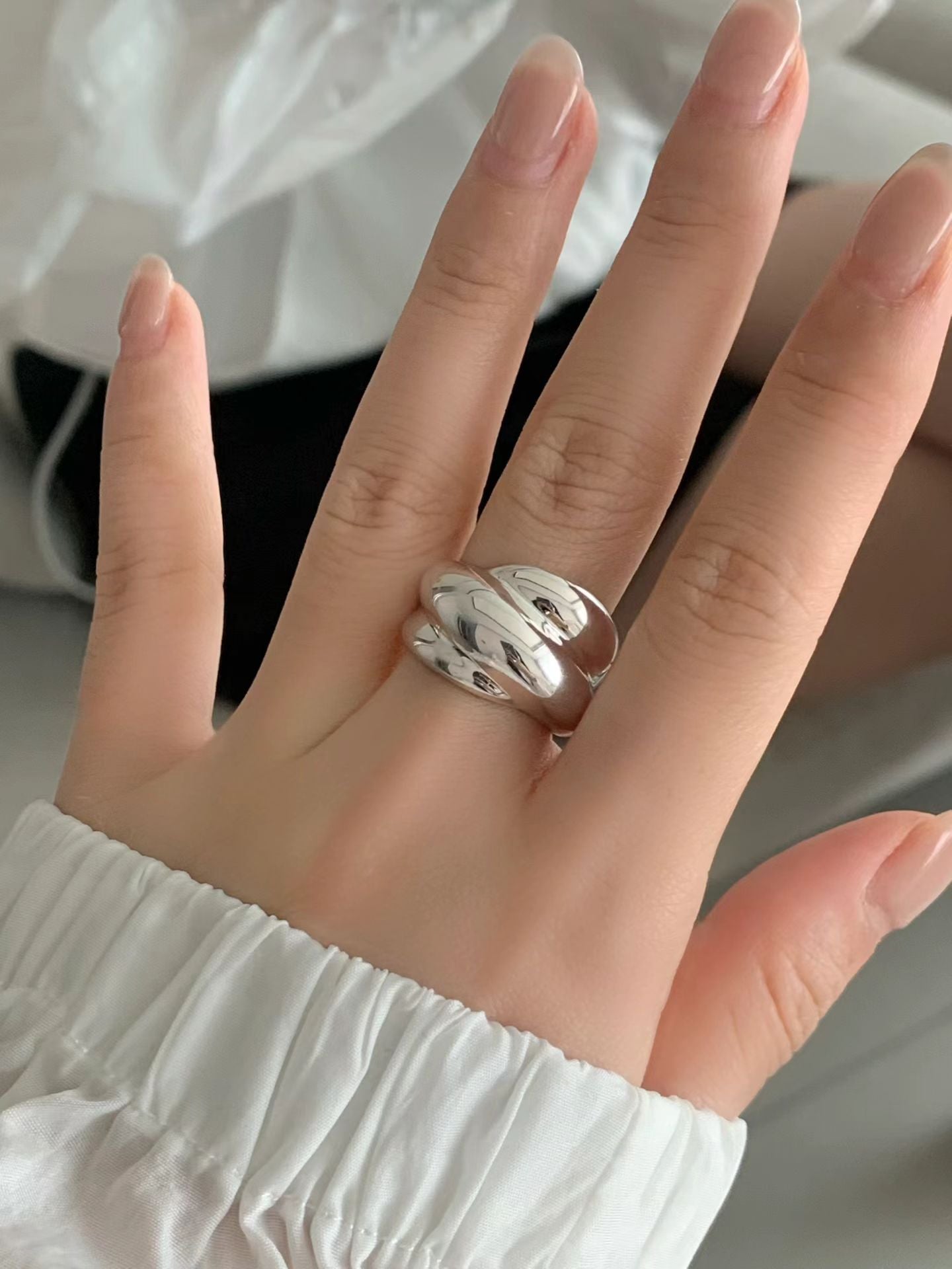 Bold Curve Opening Ring