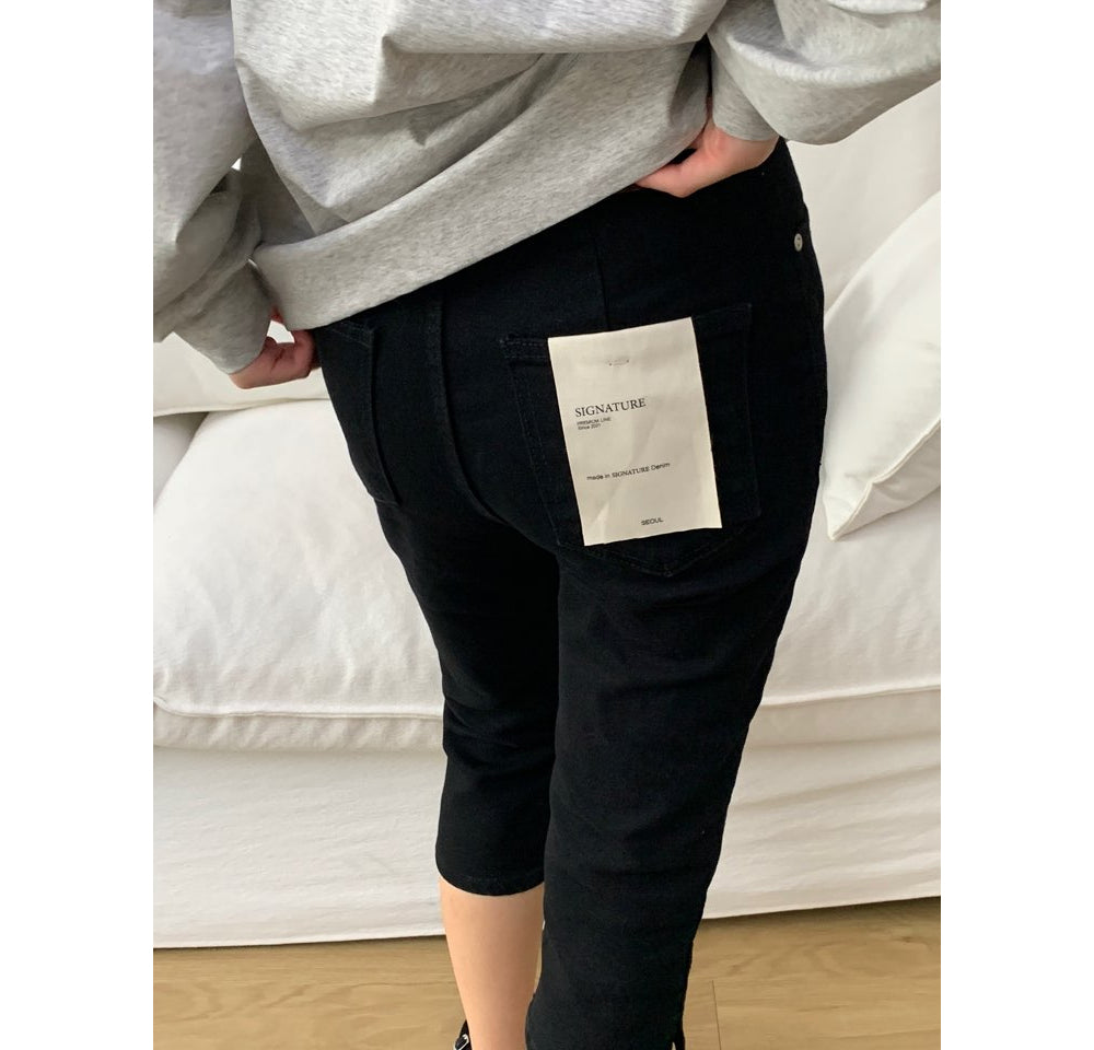Low-rise capri pants