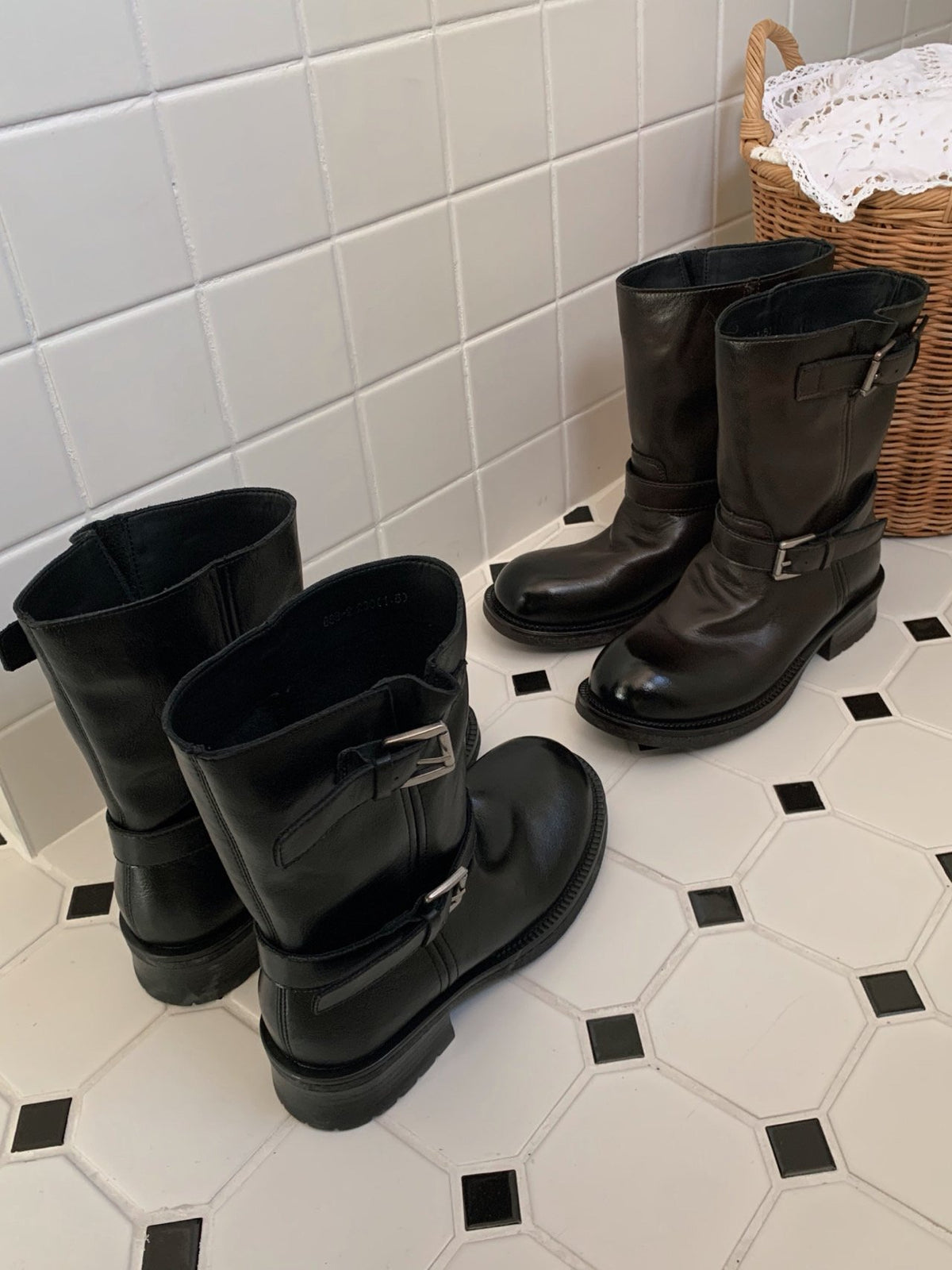 burnished leather buckle boots-2col