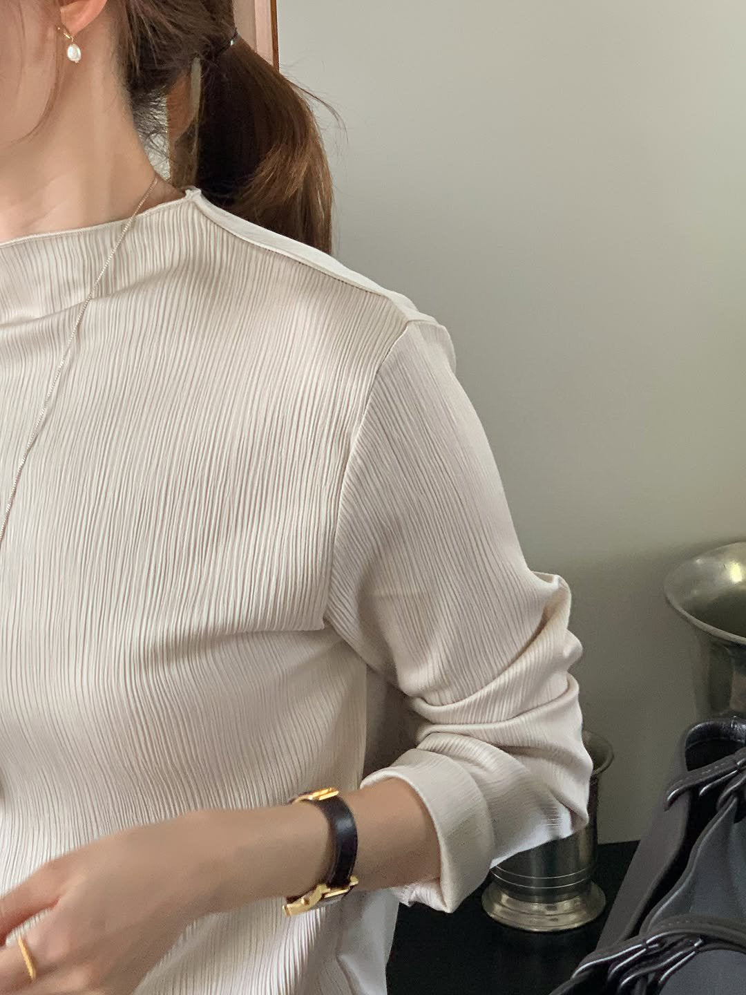 Roy pleats soft high neck top-3col