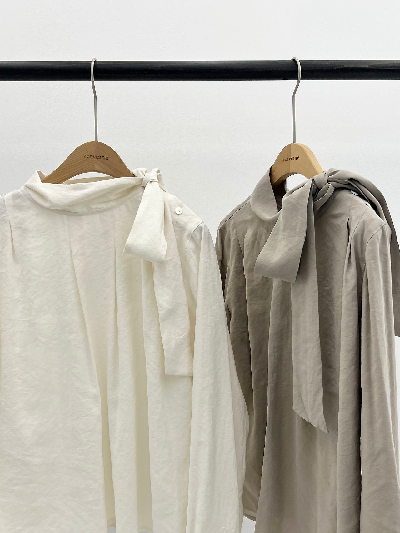 Ere scarf blouse-2col