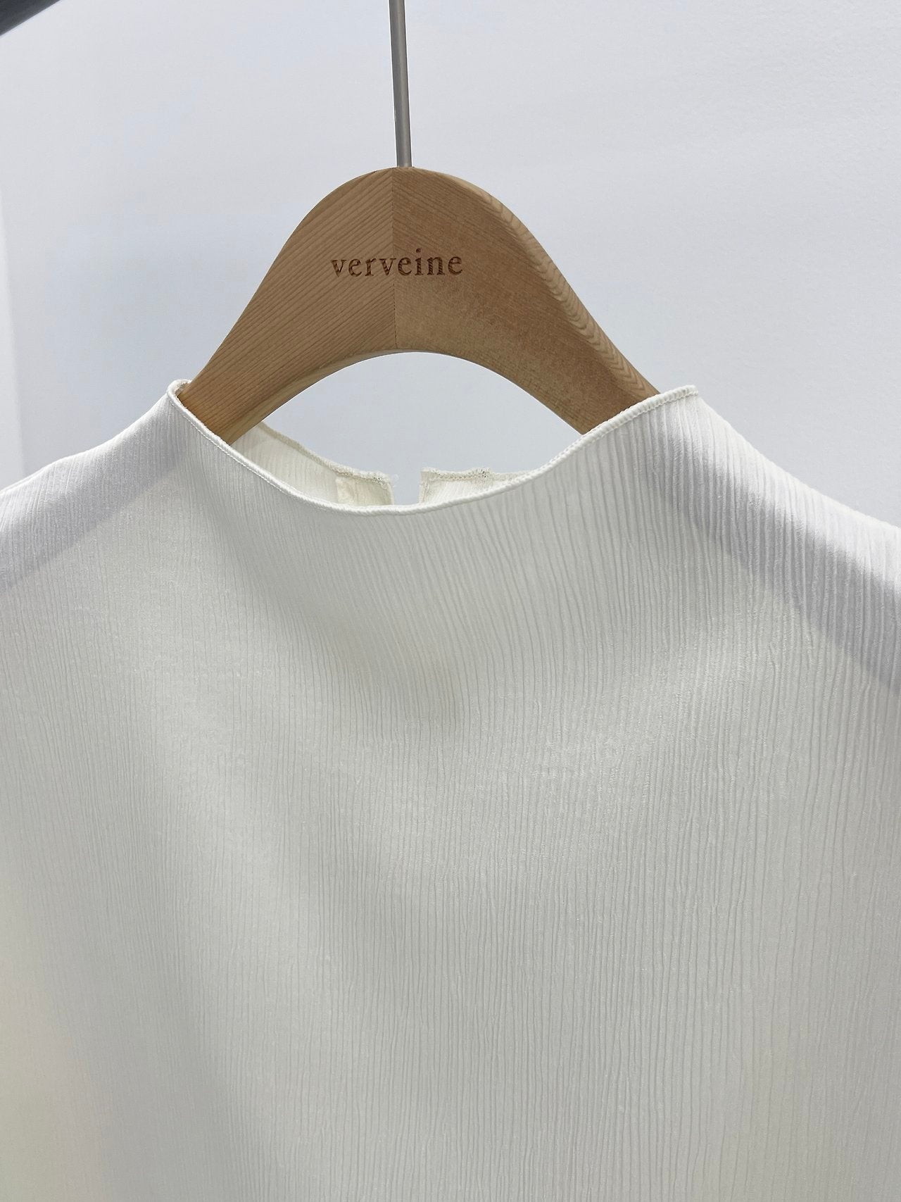 Roy pleats soft high neck top-3col