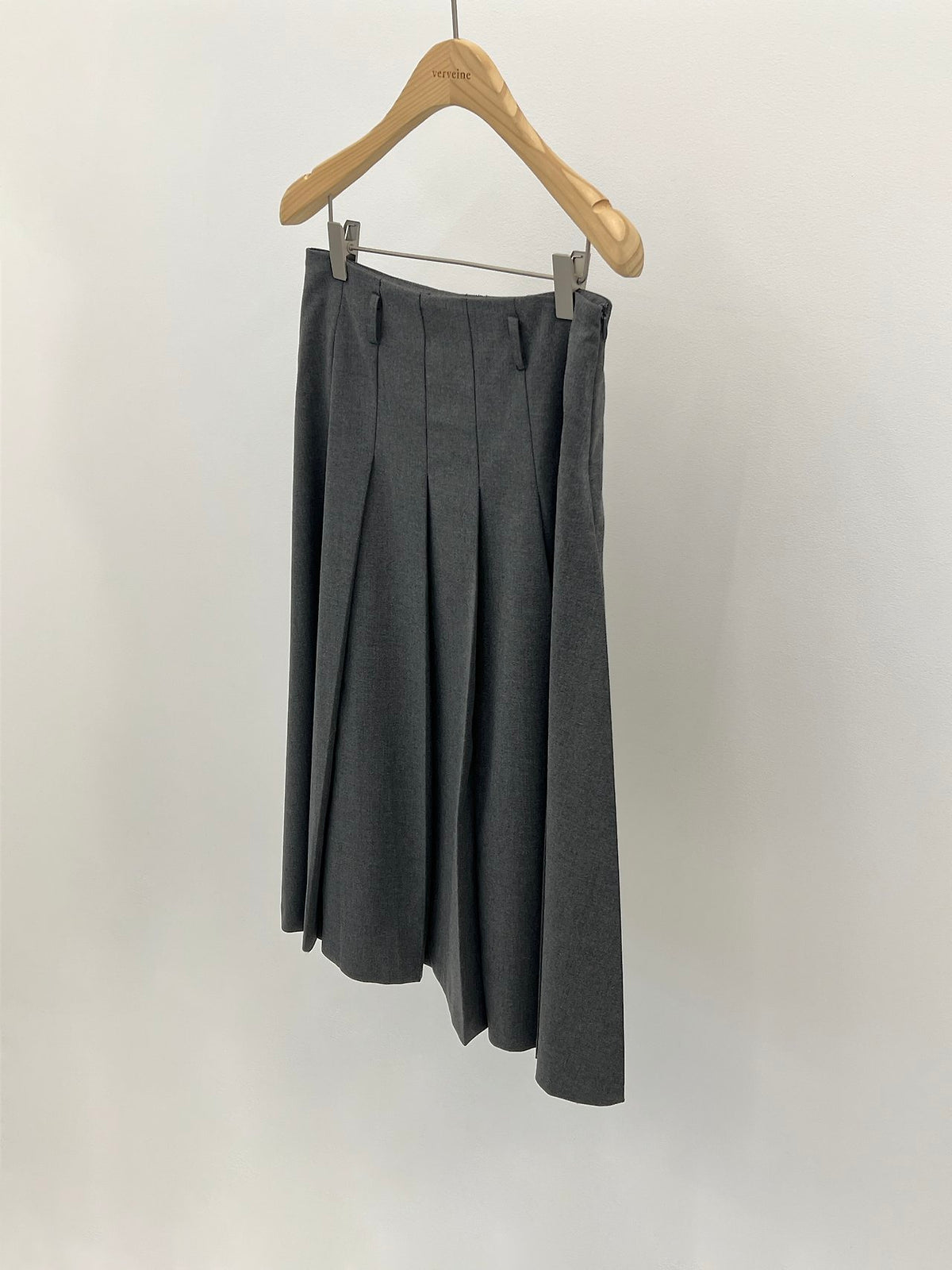 berry pleated midi skirt-2col