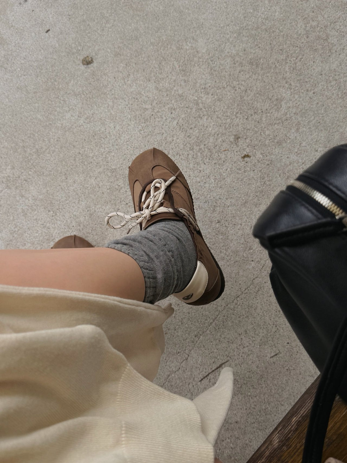 hazel satin sneakers-2col