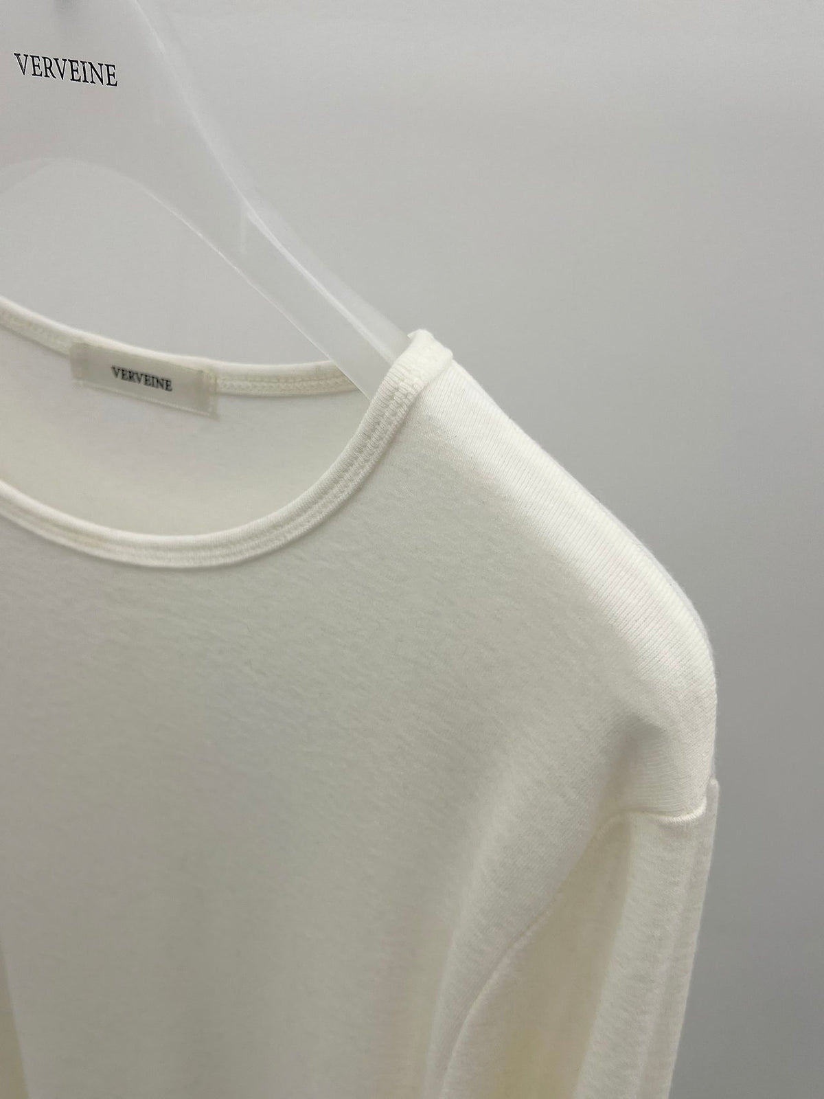 louise soft round-neck t-shirt-4col