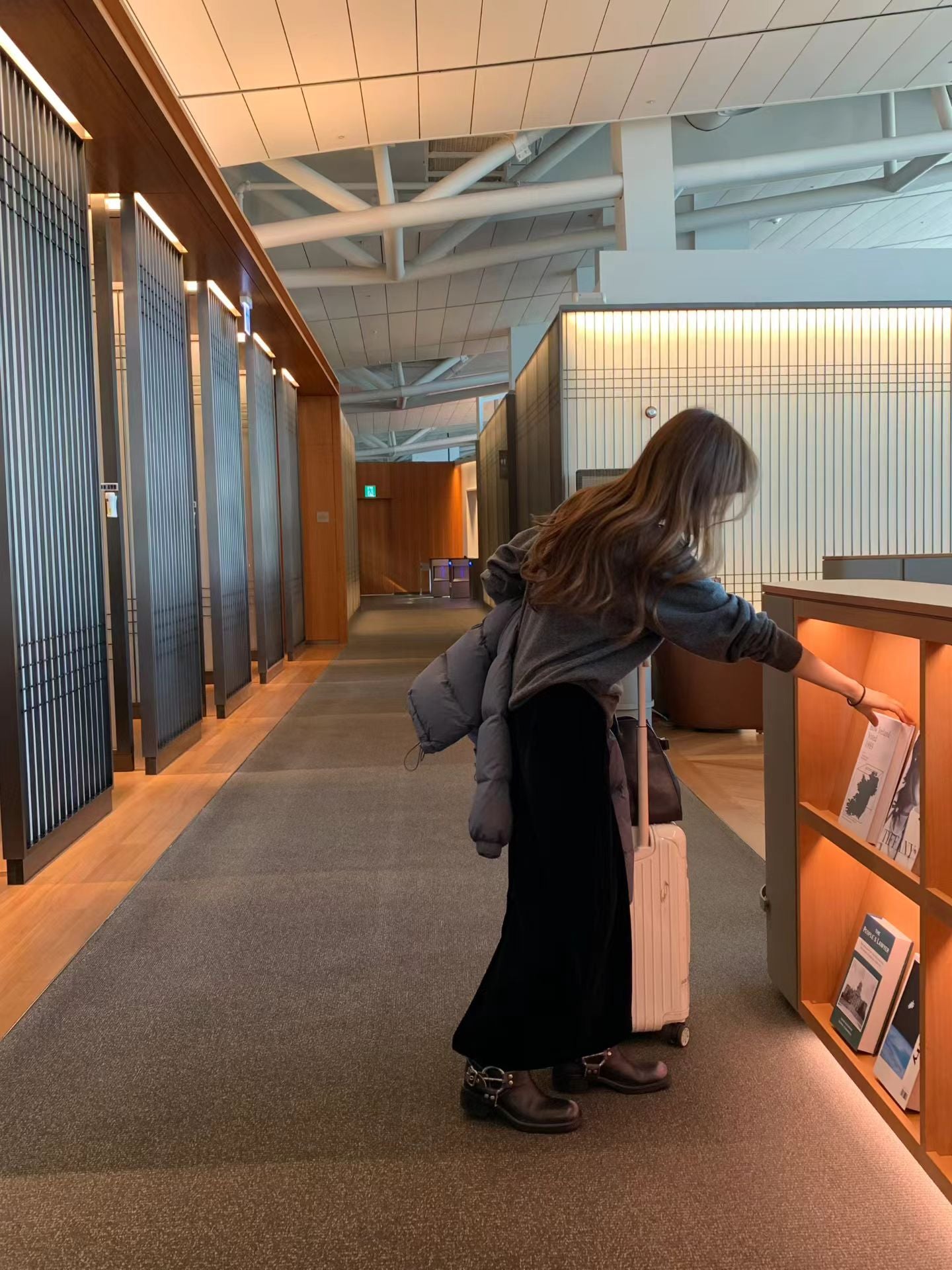 Ounce lage deep V-neck knit-3col