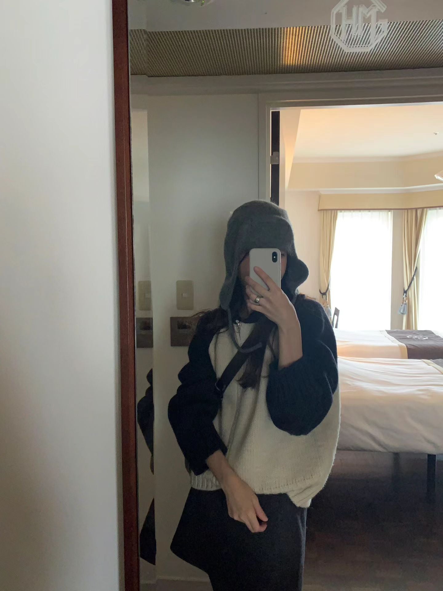 Ounce peanut raglan zip-up-2col