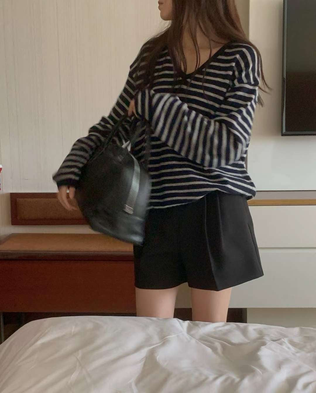 s.t v neck knit-3col