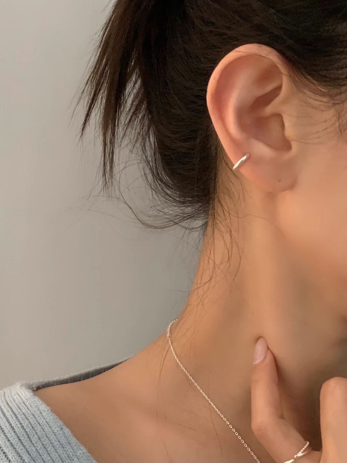 Edge ear cuff
