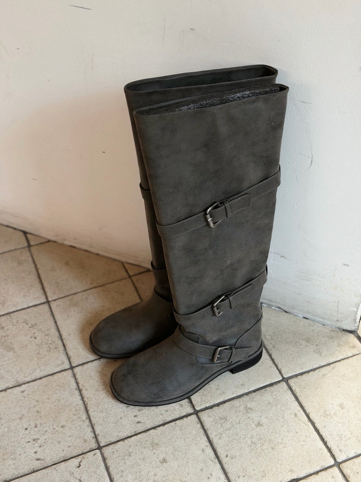 belted slouch boots-2col
