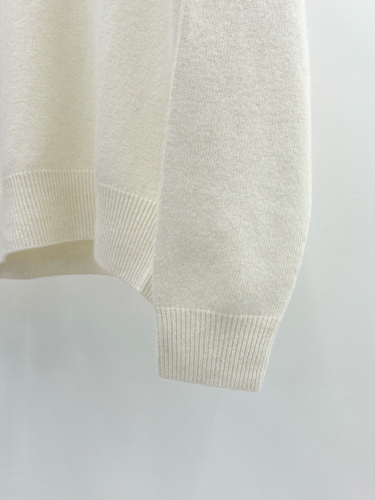 Hills fox wholegarment V-neck knit-3col