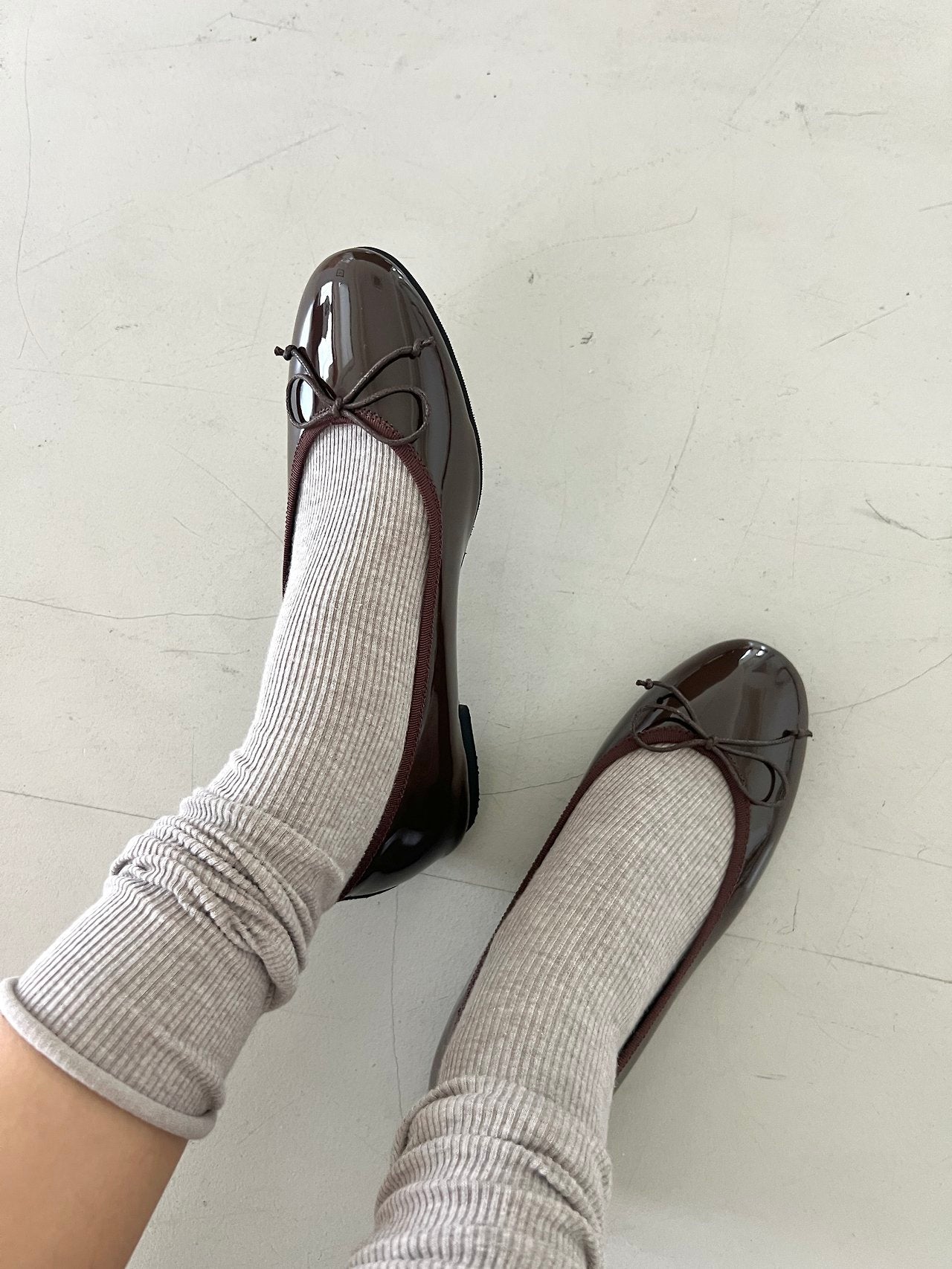 Enamel ribbon flats