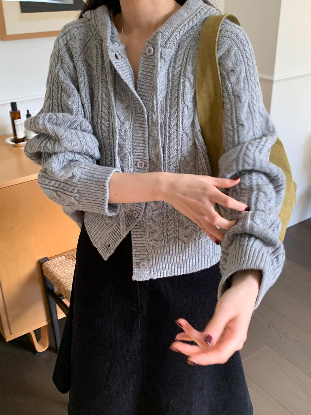mona hood cardigan-3col