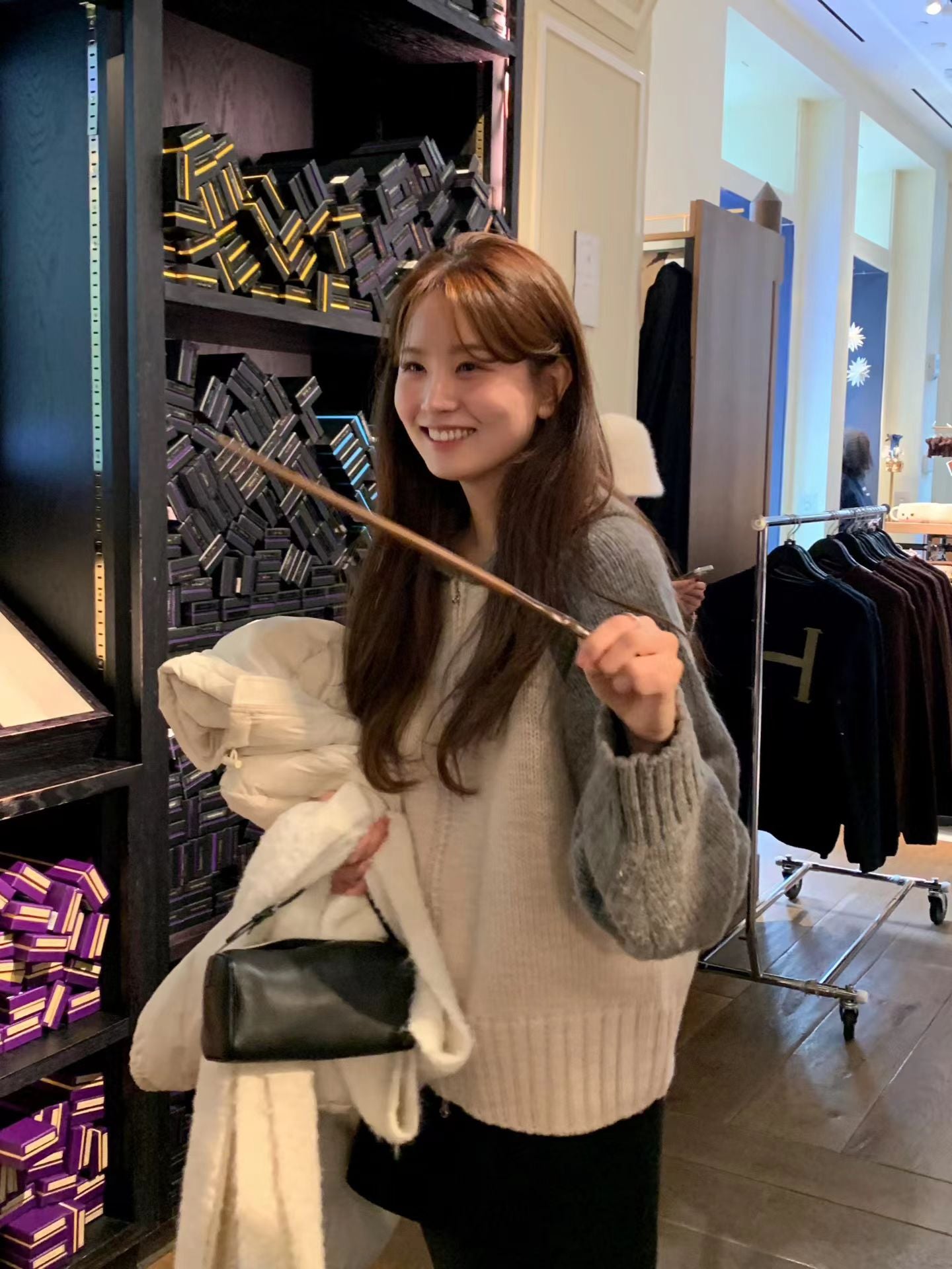 Ounce peanut raglan zip-up-2col