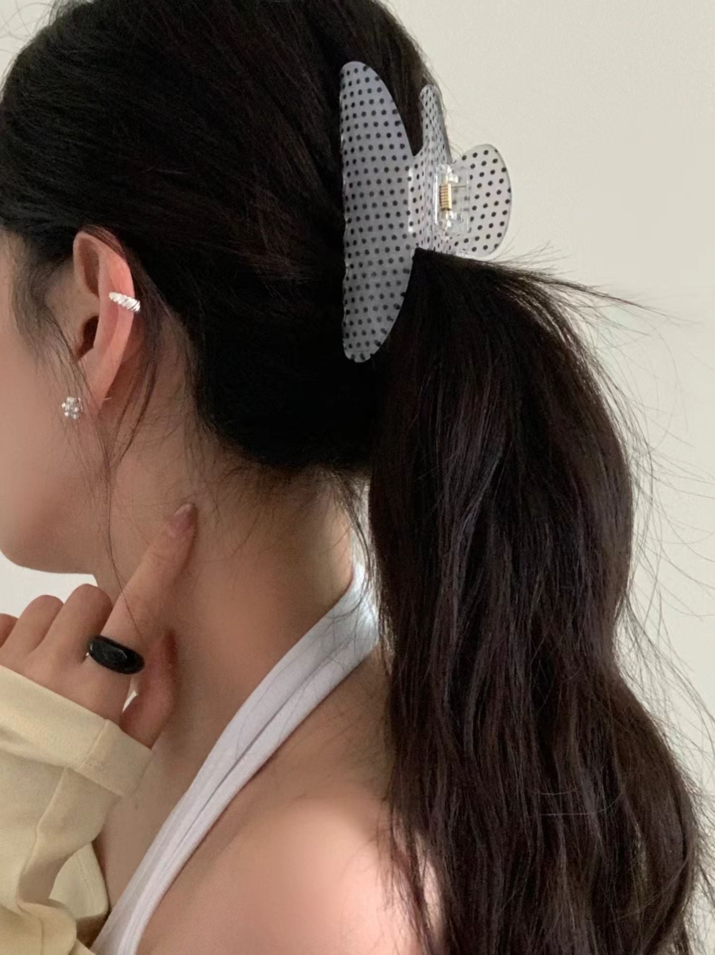 Julie Earcuff