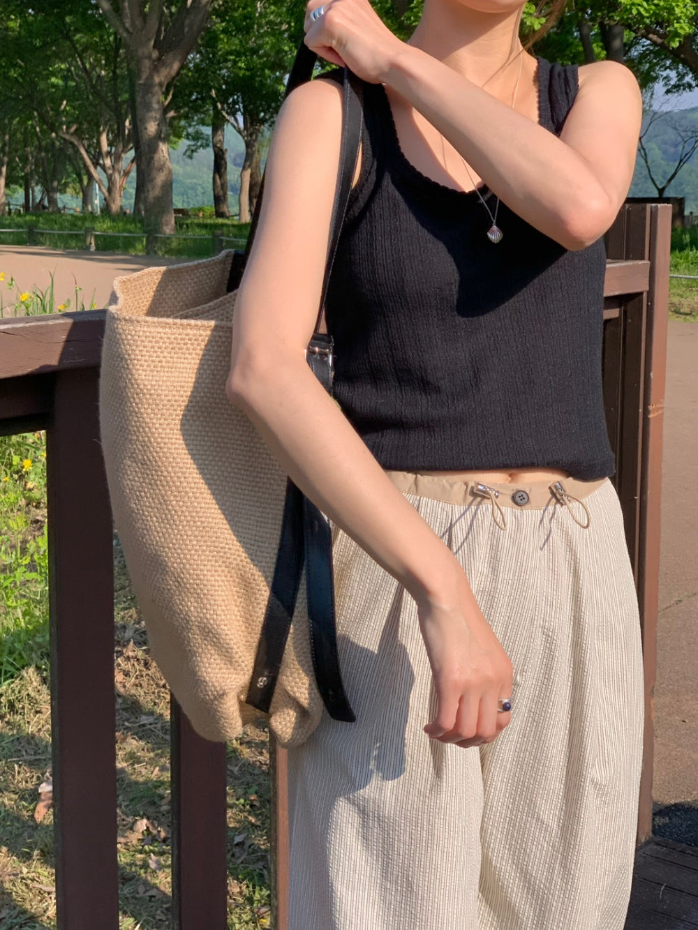 leav sleeveless-2col