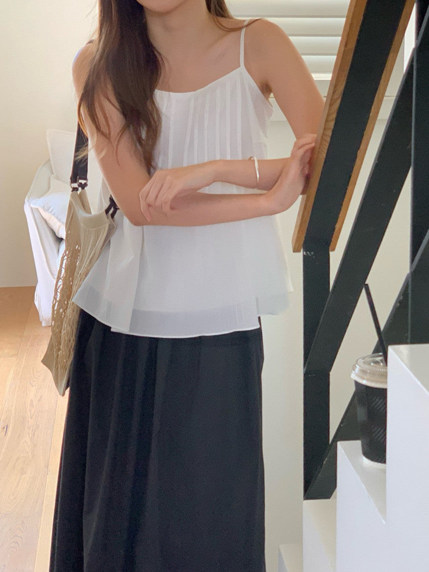Lobe pintuck sleeveless blouse-2col