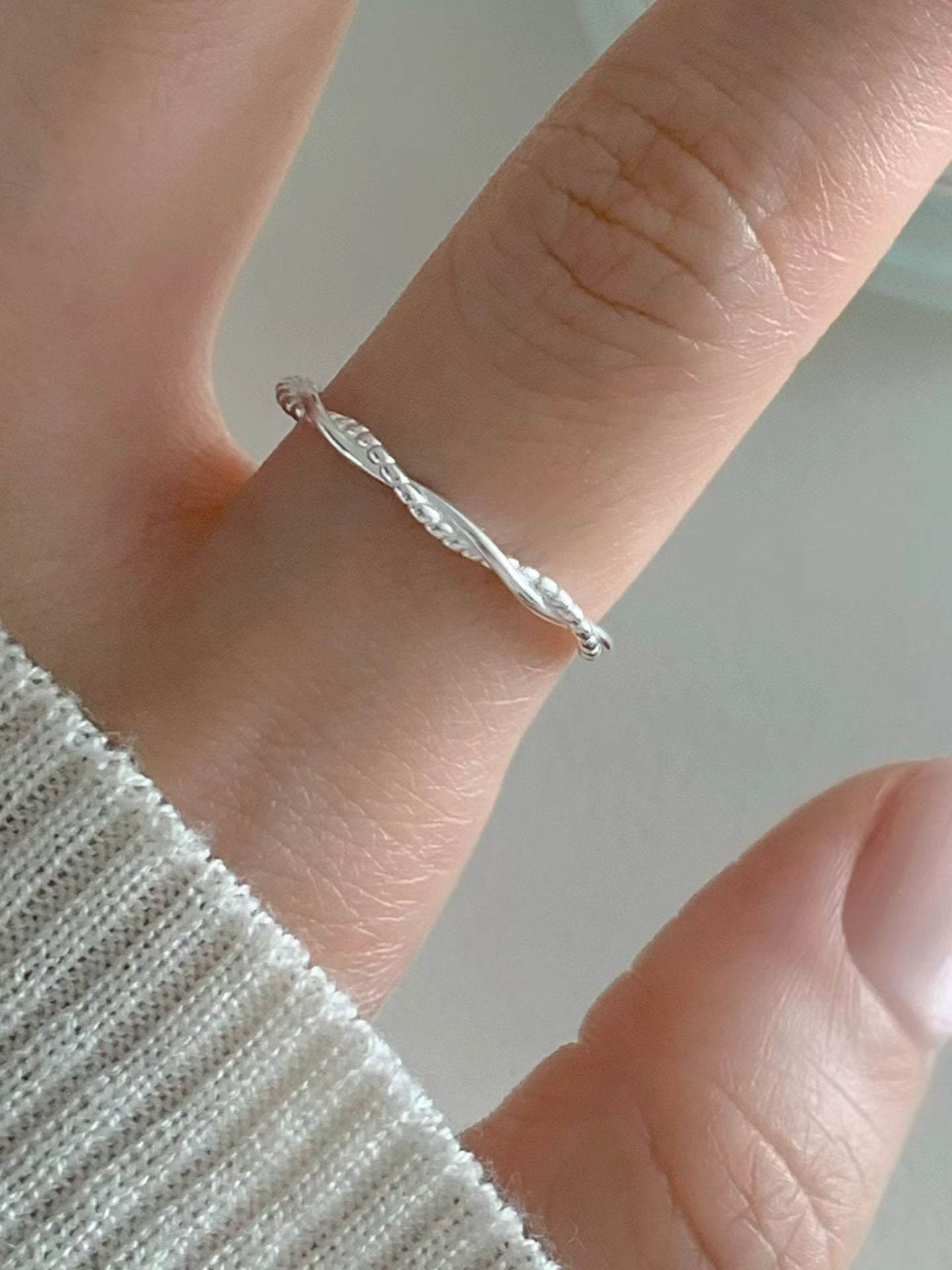 Rhyme twist open ring