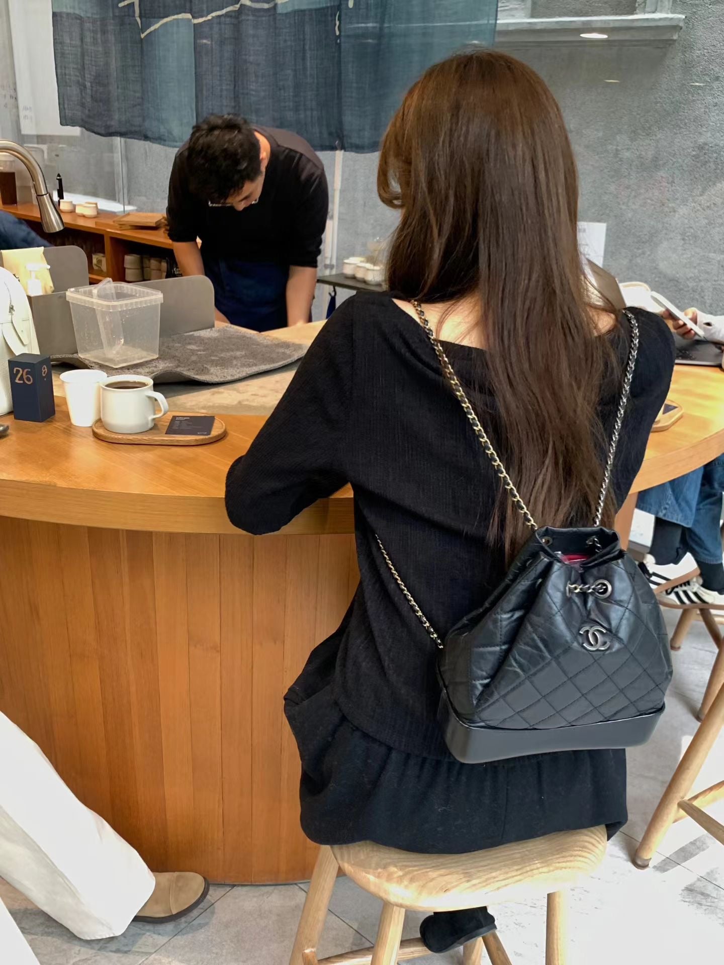 Ounce pleats boat nack T-2col