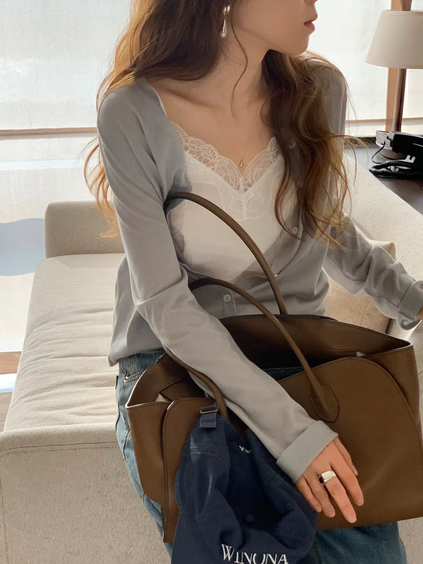 Ounce camisole lace blouse-2col