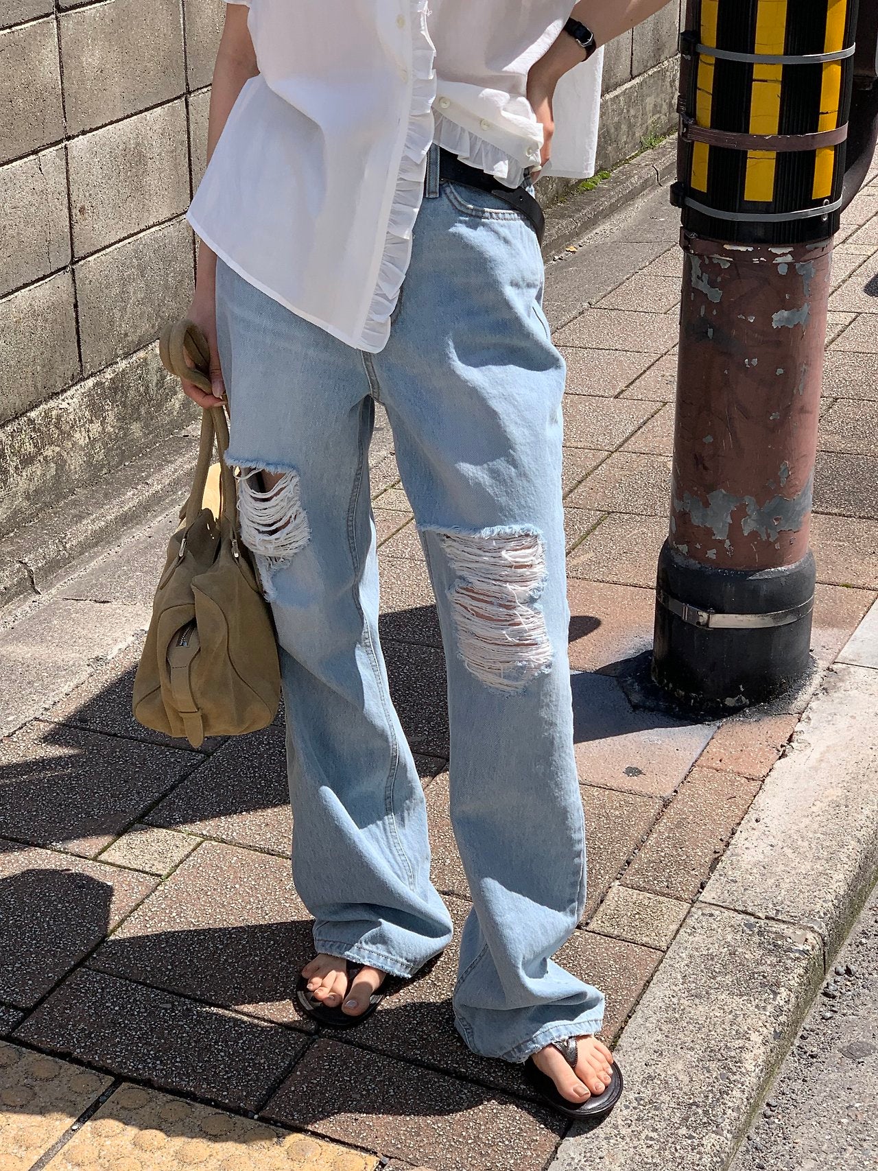 Mood straight damage denim