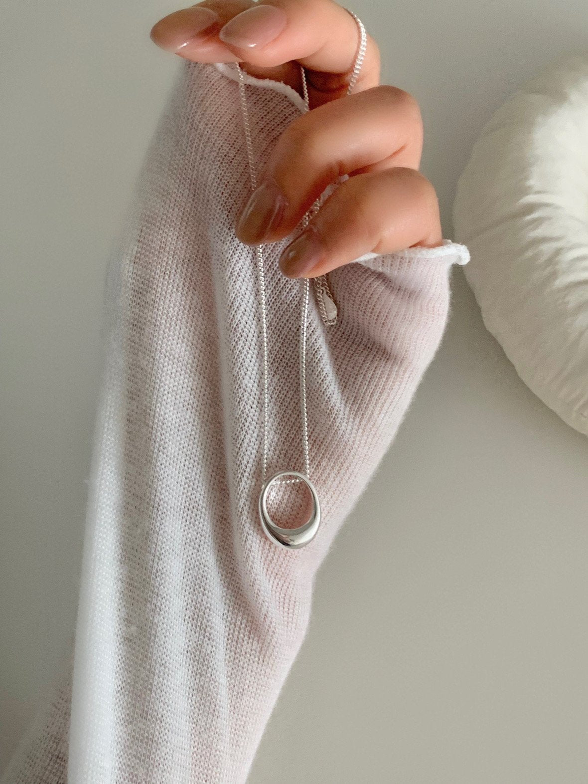 oval necklace