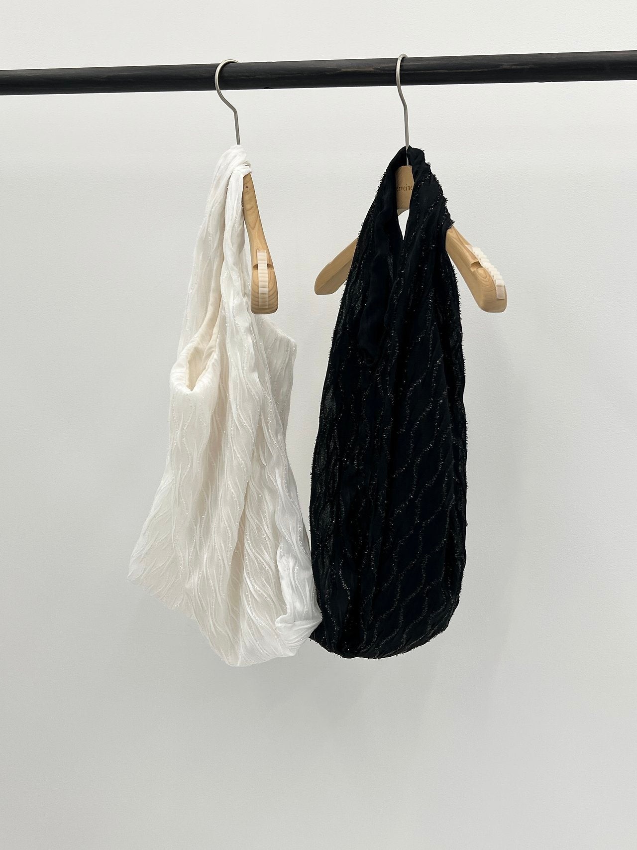 Lumiere texture shopper bag-2col