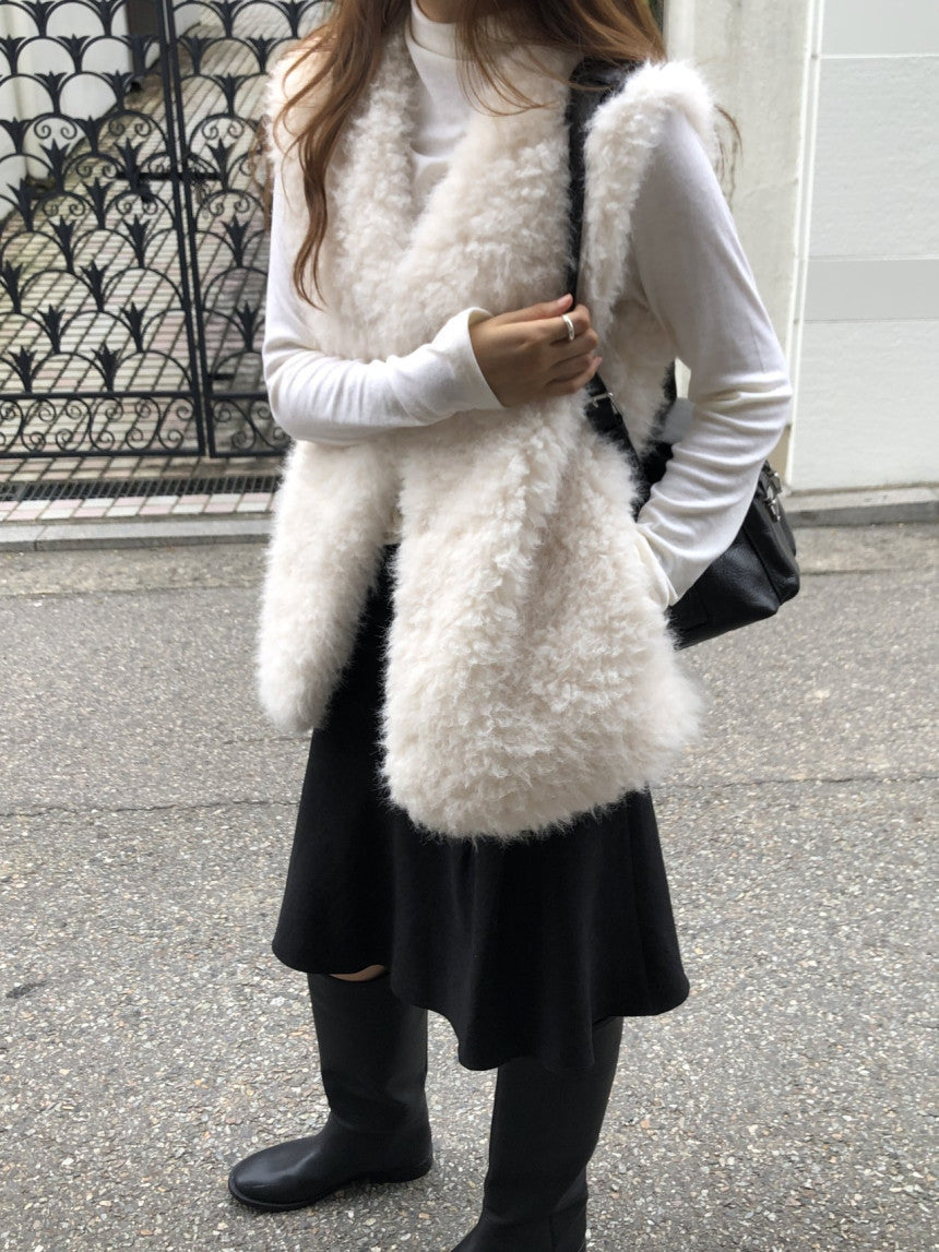 Kelly shearling vest