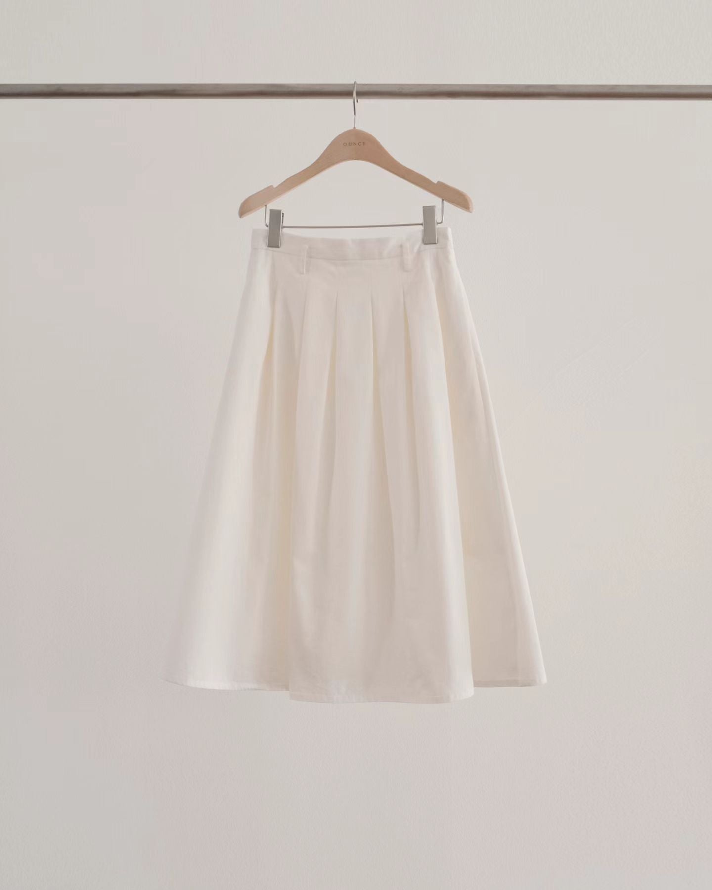 Ounce belted pleats skirt