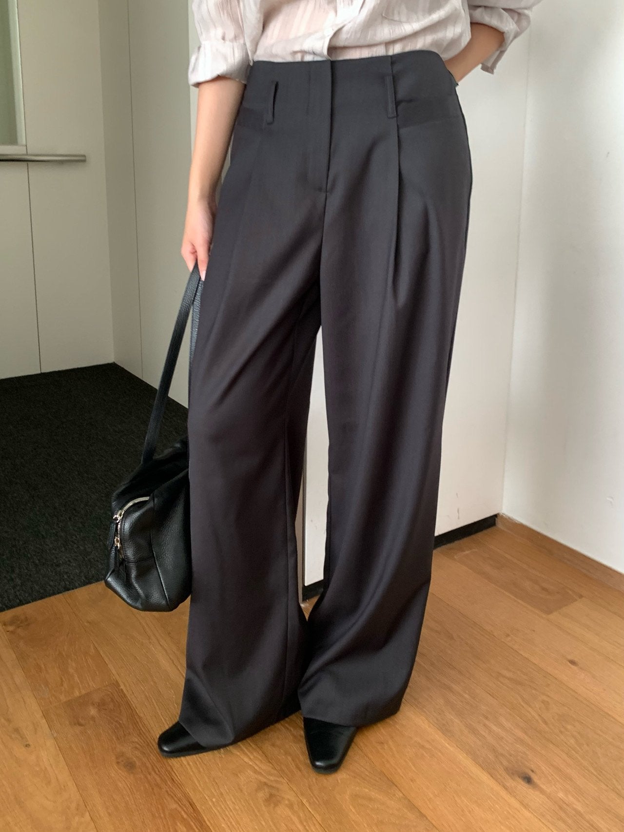 Root slacks-2col