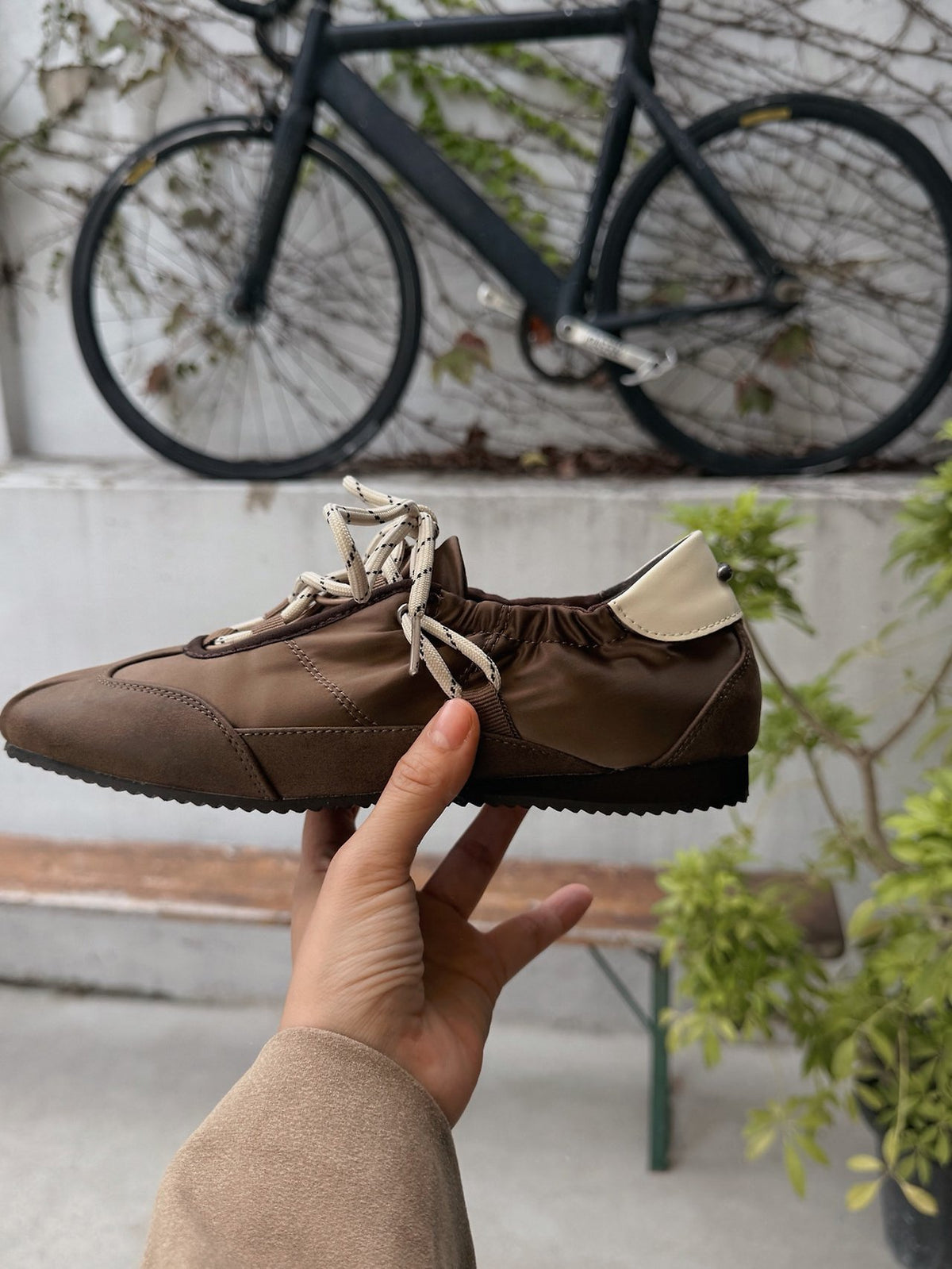hazel satin sneakers-2col