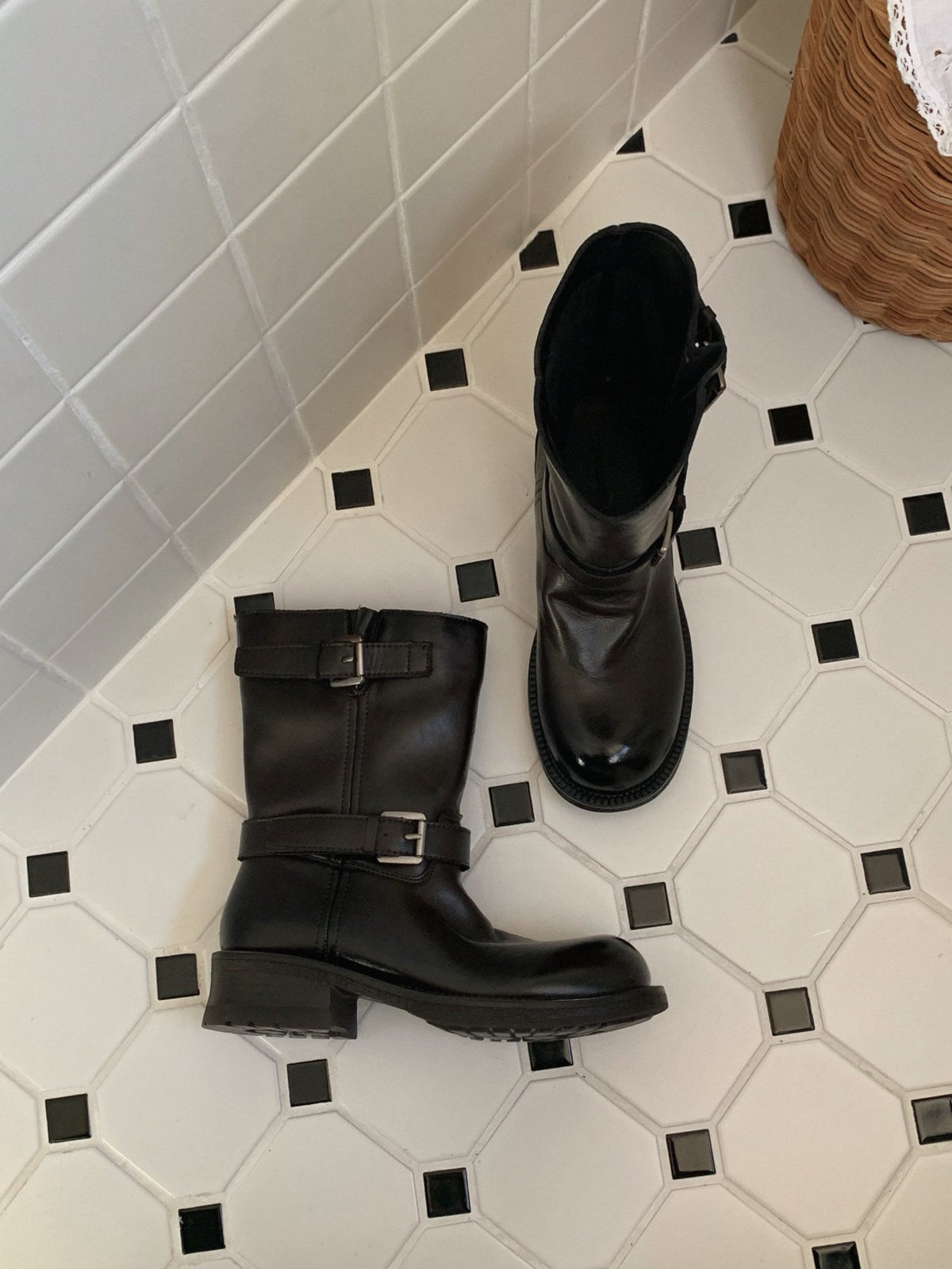 burnished leather buckle boots-2col