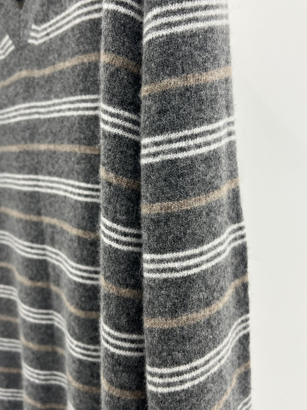 More cashmere stripe knit-2col