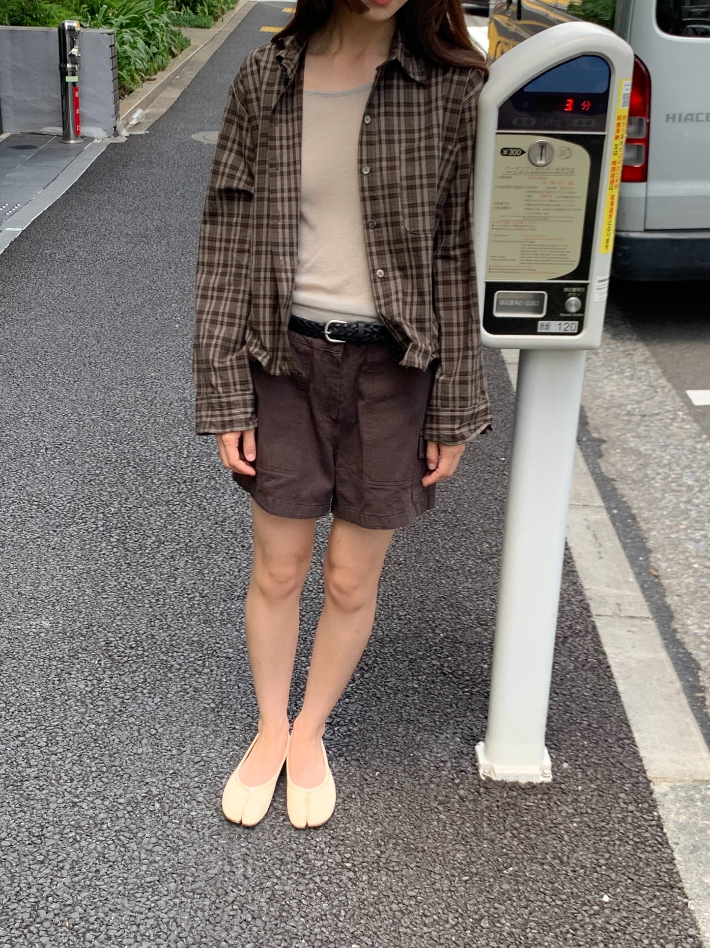 checkered wire shirt