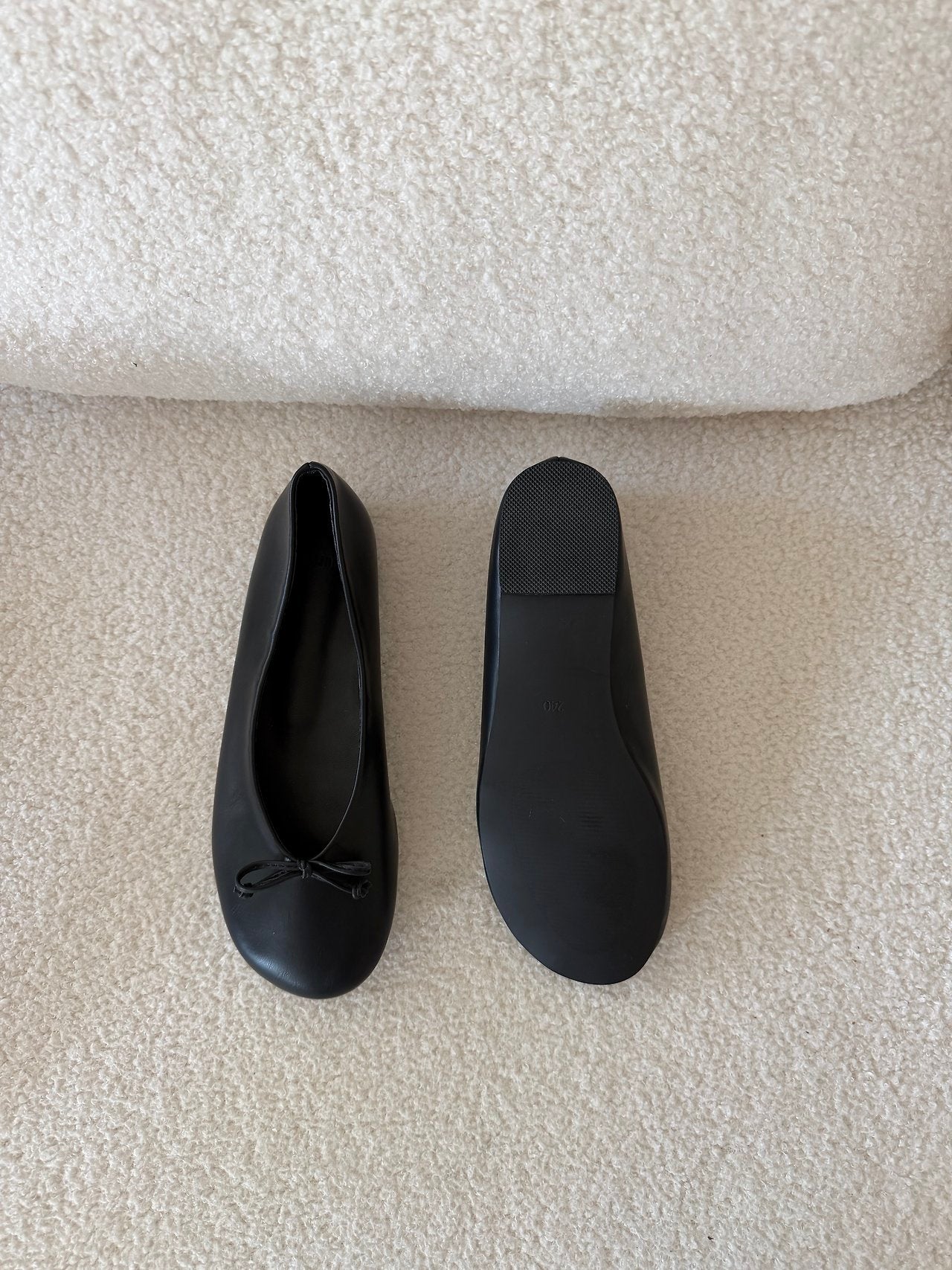 Soft Round Ribbon Flats