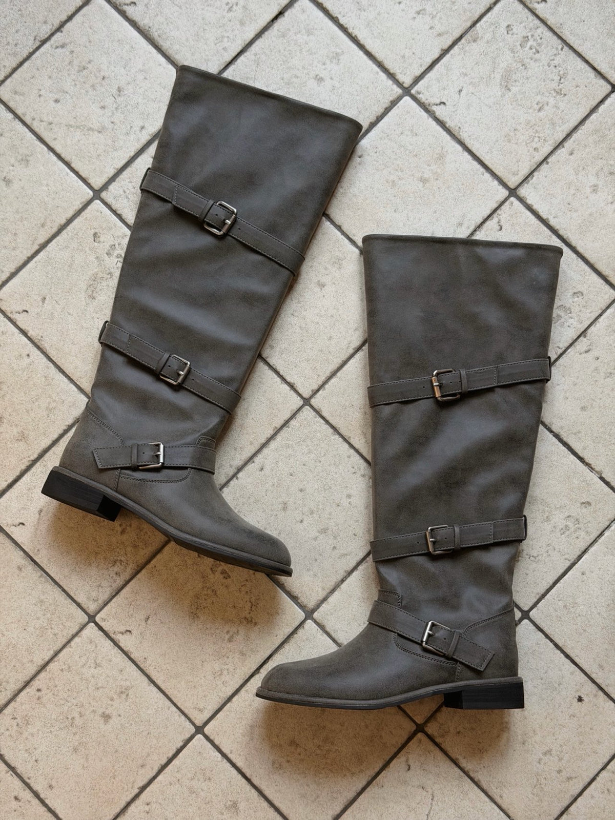 belted slouch boots-2col