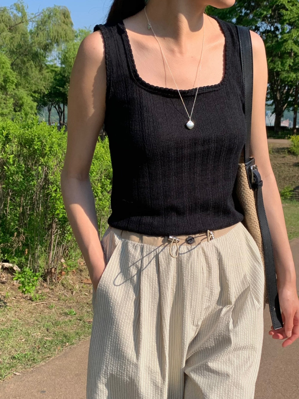 leav sleeveless-2col