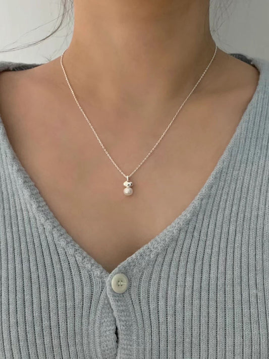 Pebble Stone Pearl Necklace