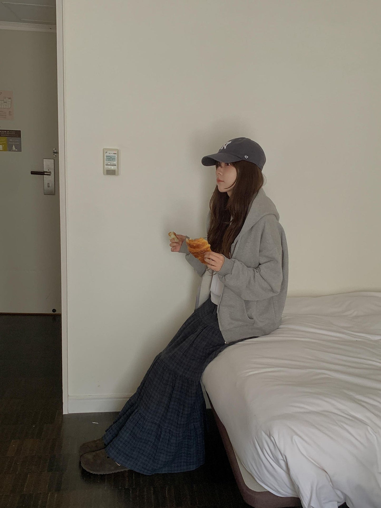 Essential gimo hood zip-up&pants&skirt-3col