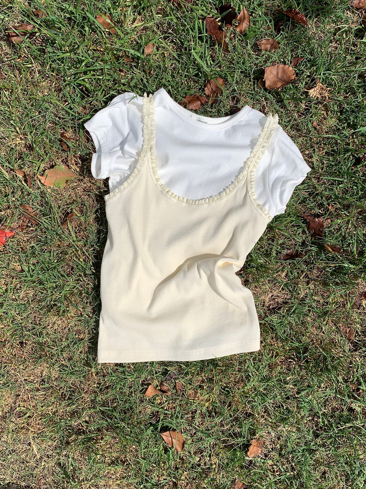 Lune lace U sleeveless-3col
