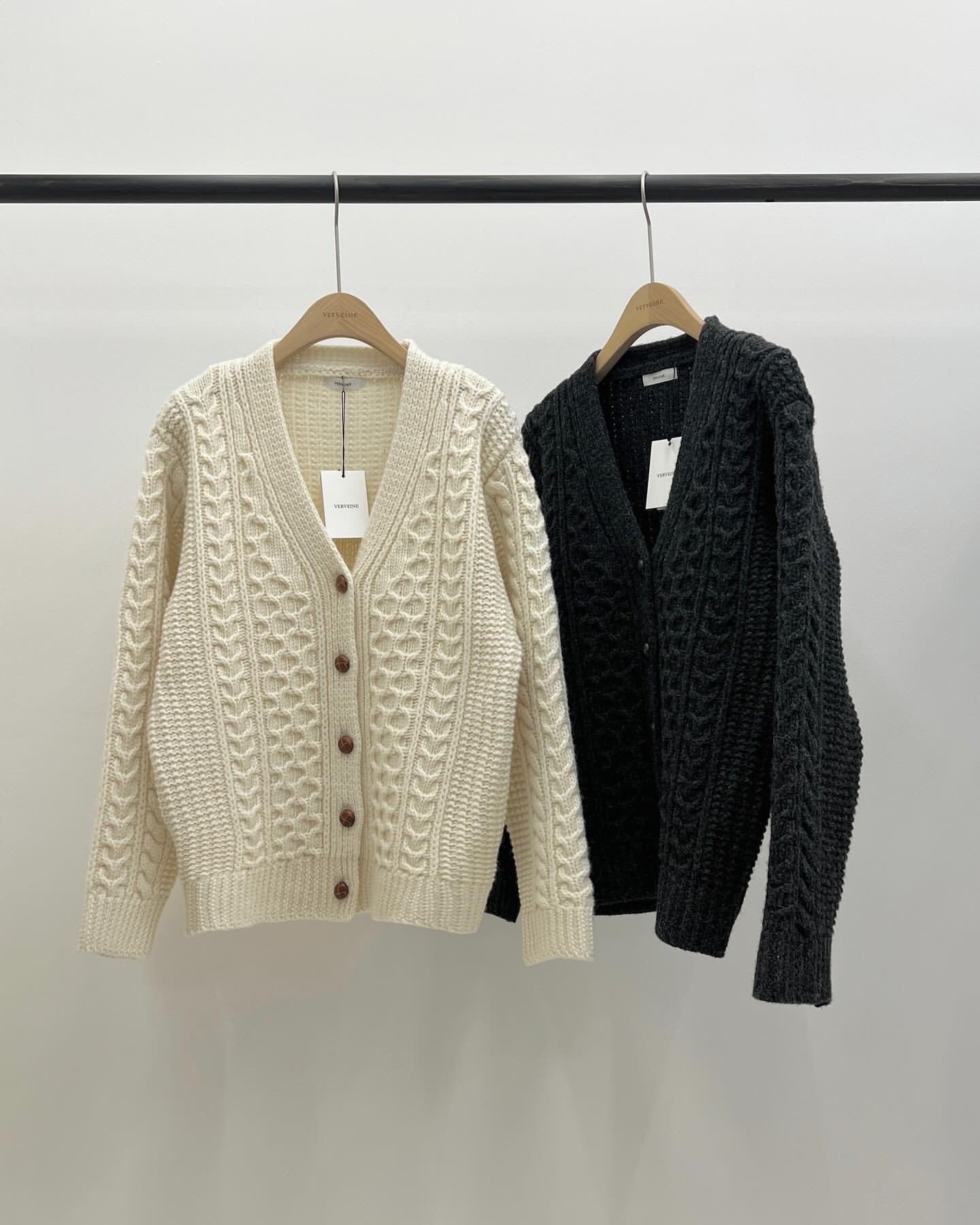 Rosy wool cable cardigan-2col