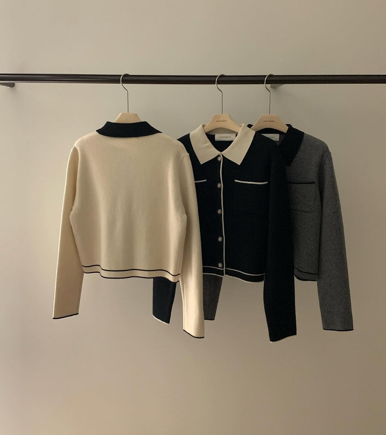 Letter cardigan-3col