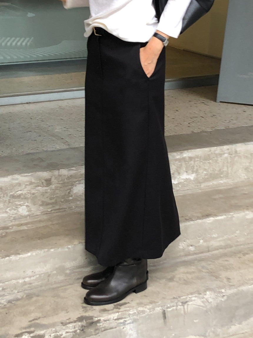 Rumi back banding wool midi skirt-2col