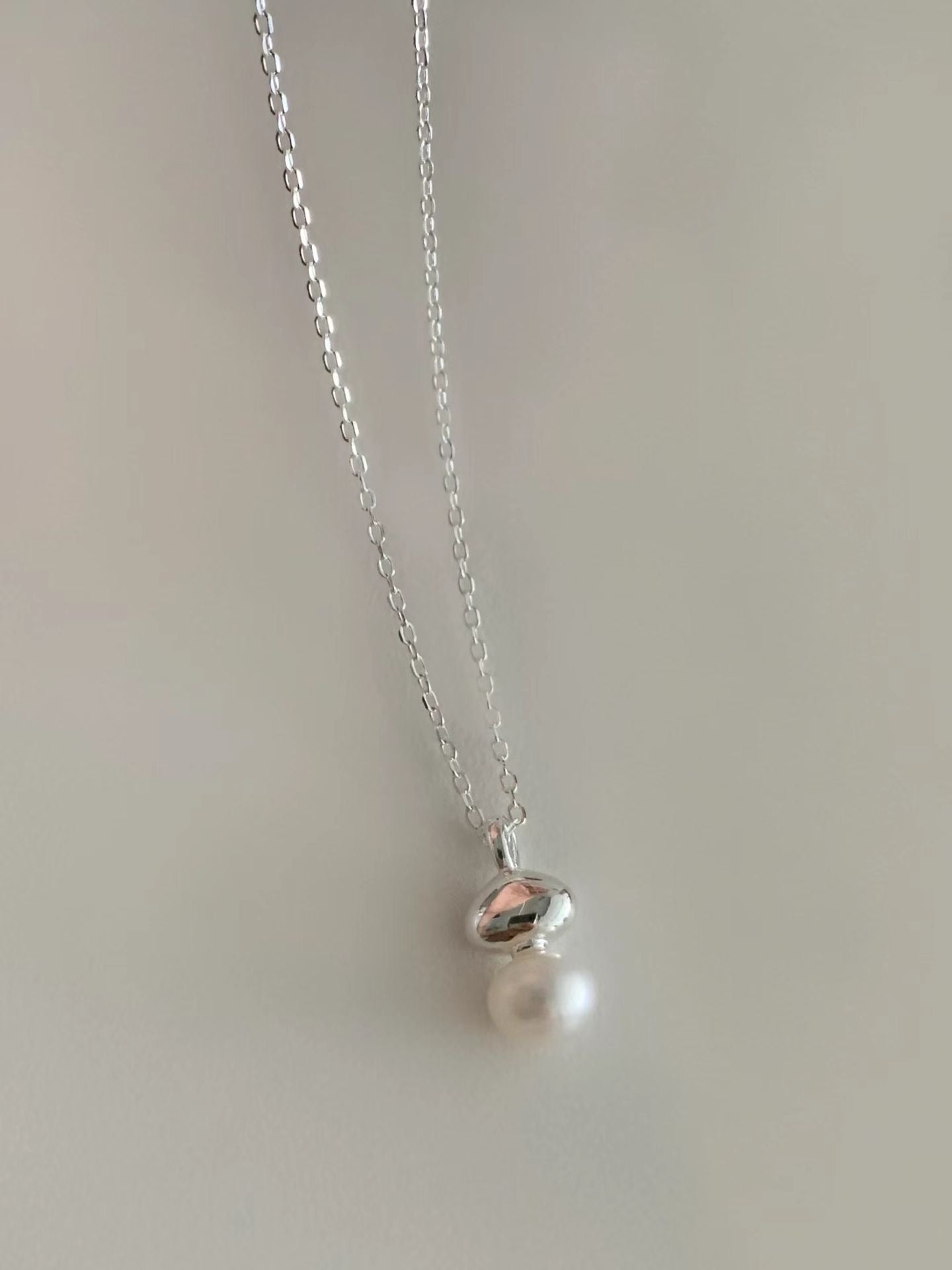 Pebble Stone Pearl Necklace