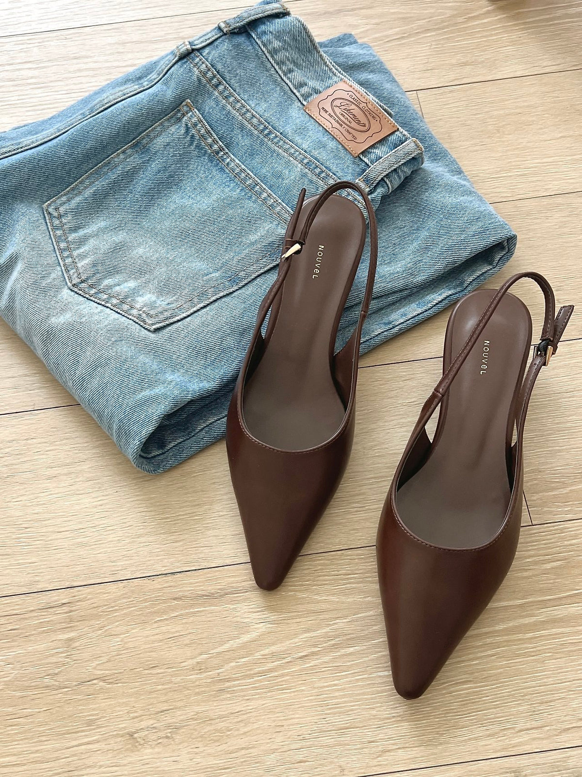 Wedge sling back with pointed toe
