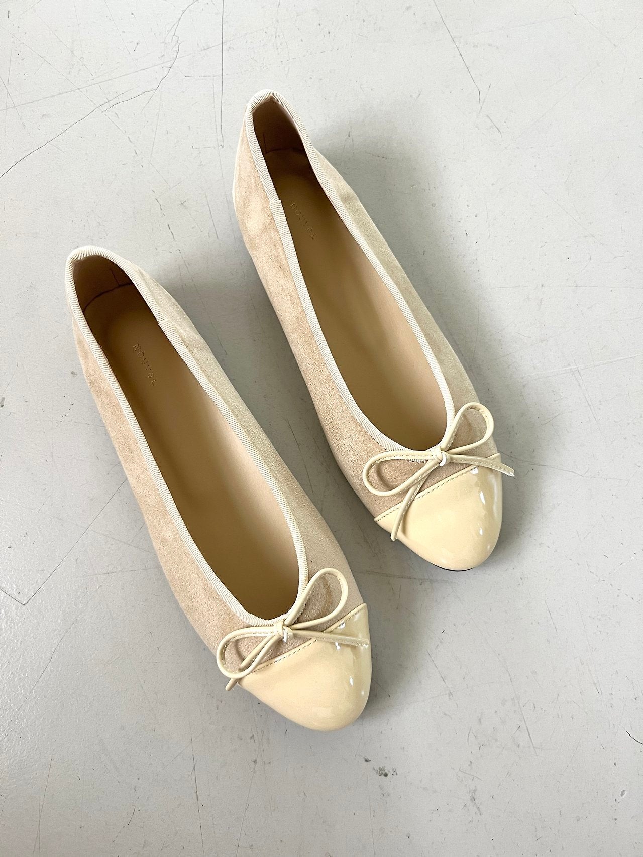 Autumn suede ribbon flats