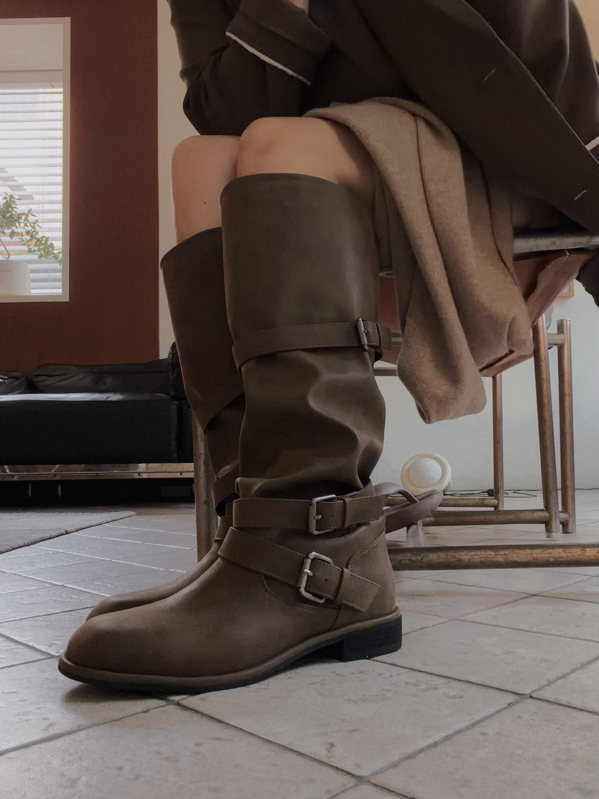 belted slouch boots-2col